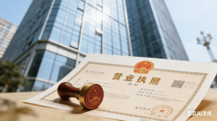 保守办事模式依赖人工经验传送取线下跑腿